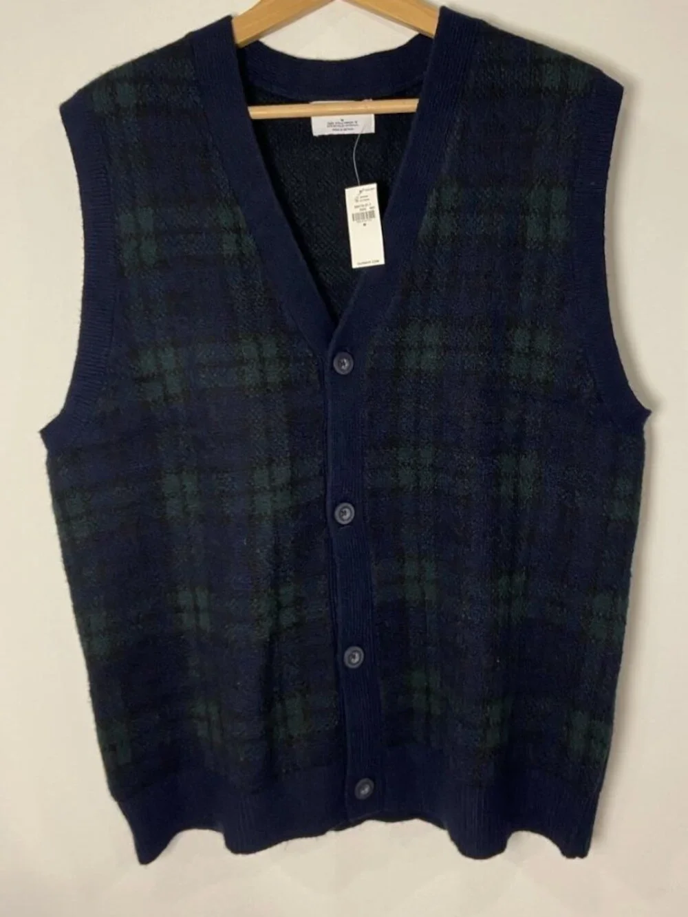 NWT Old Navy Sweater Vest Button Front Grandpa Preppy Navy Green Plaid M New